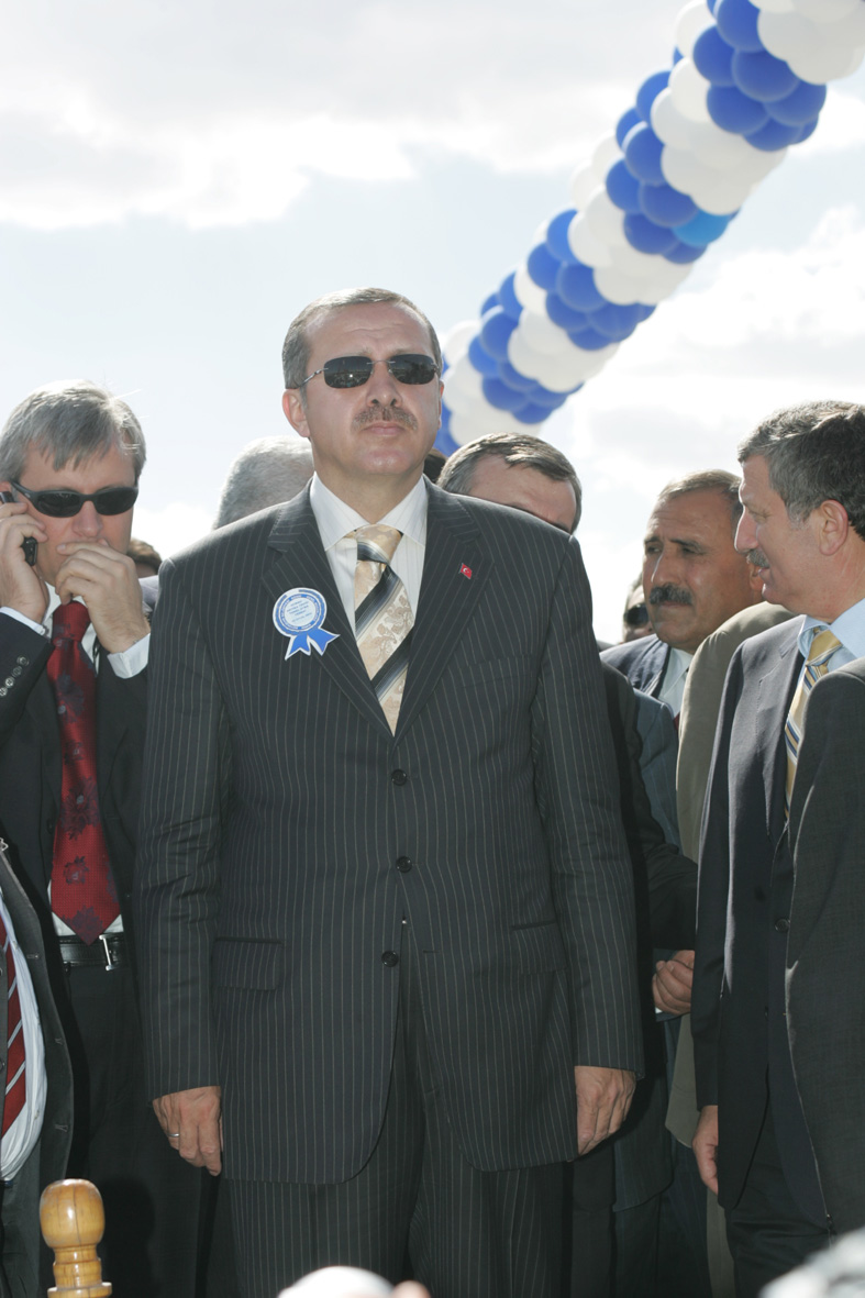 BAŞBAKAN : KONYA MODEL KENTTİR