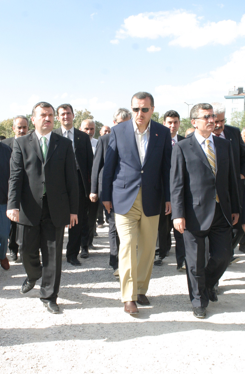 BAŞBAKAN : KONYA MODEL KENTTİR