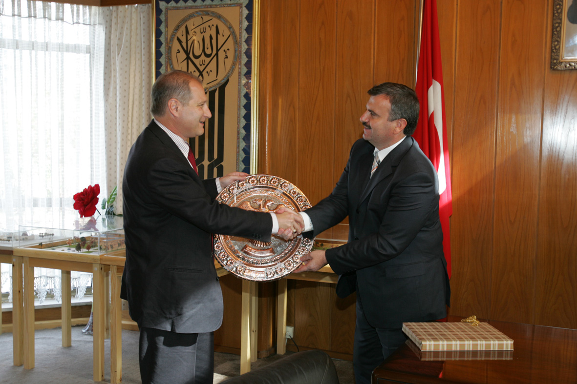 ABD Büyükelçisi E.S.Edelman Büyükşehir'de
