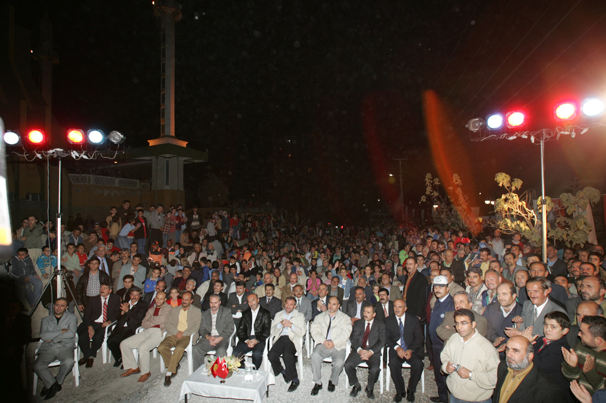 Cumhuriyet Parkı Hizmetinizde