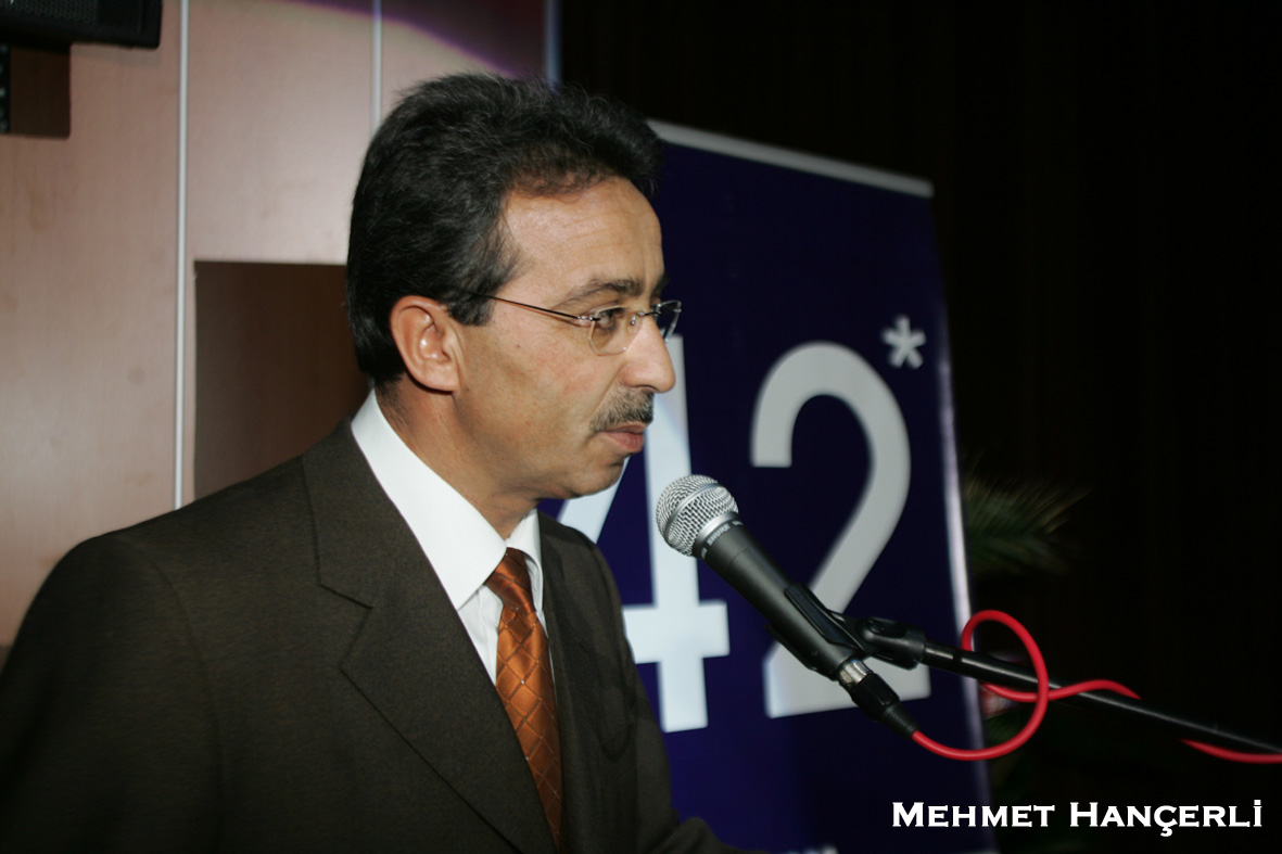 42 Günde 42 Bin Öğrenciye Seminer