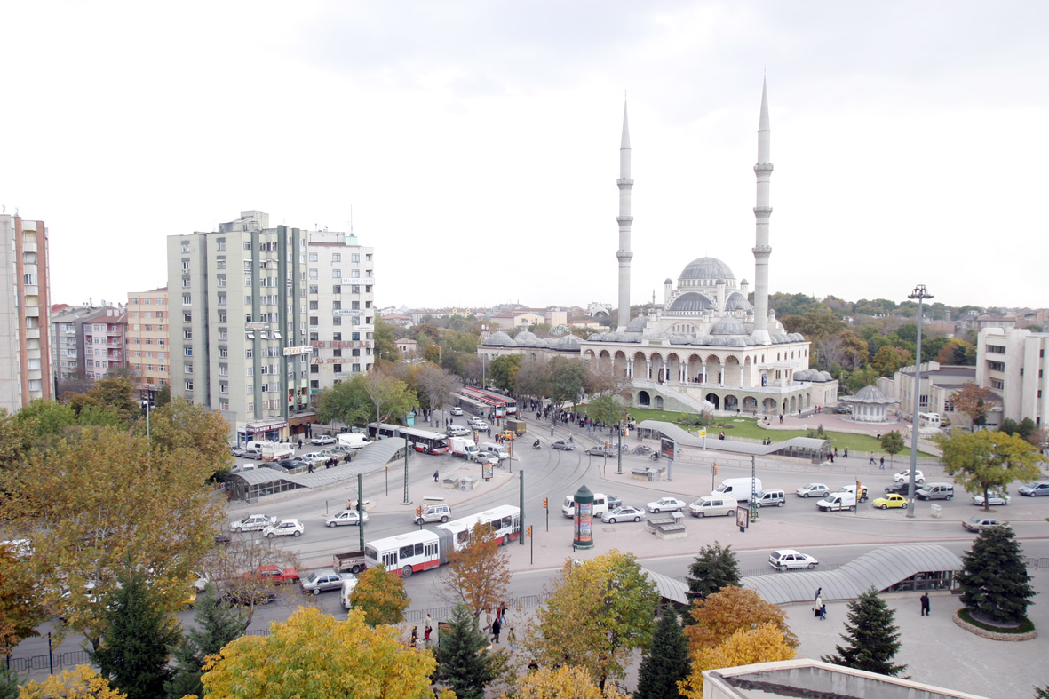 Kavşaklar Kameralarla İzleniyor