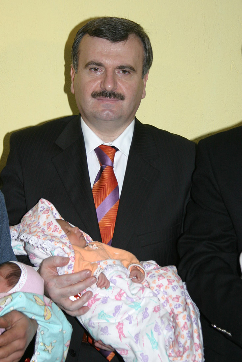 Başkan Akyürek Beşizleri Ziyaret Etti