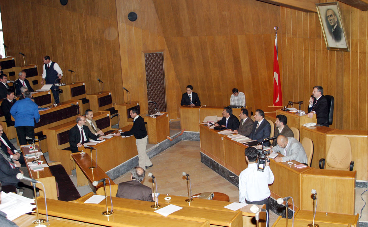 Büyükşehir Belediyesi'nin 2006 Yılı Bütçesi 425 Milyon YTL