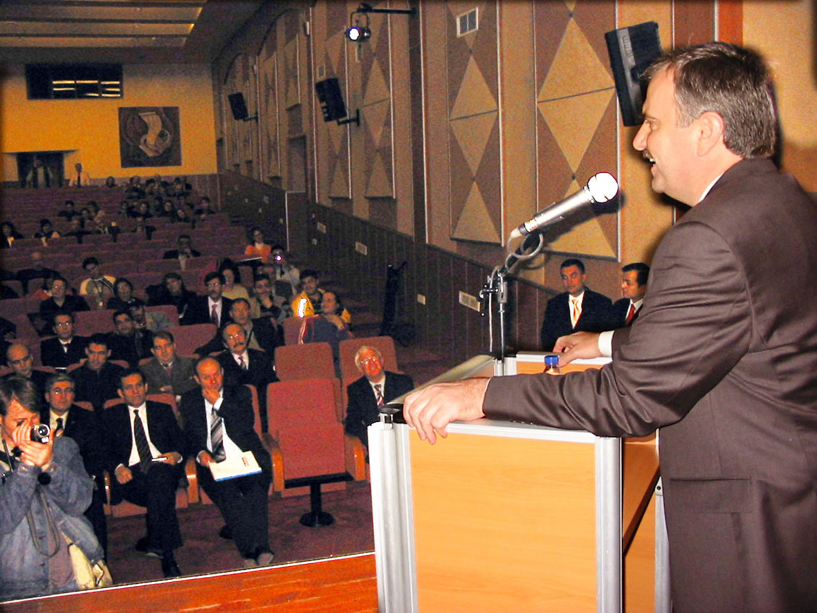 Başkan Akyürek Gazeteciler Federasyonu Üyelerini Ağırladı