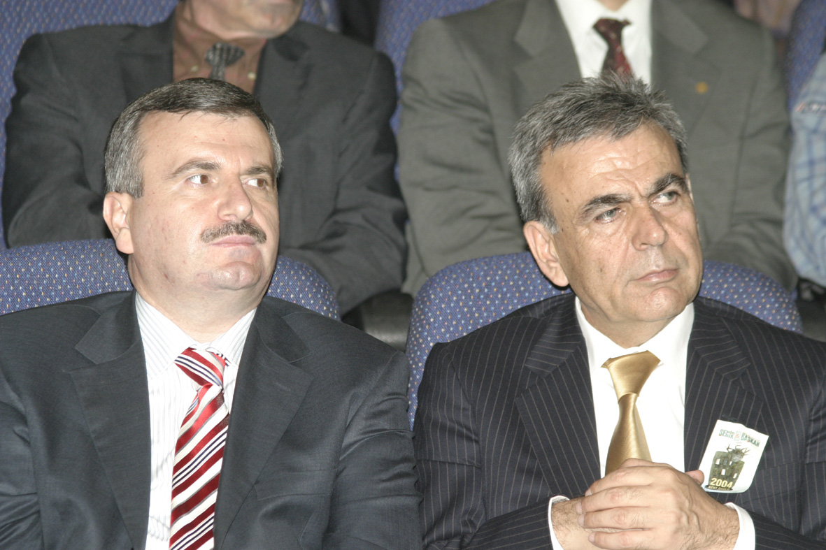 Tahir Akyürek Yılın Büyükşehir Belediye Başkanı Seçildi