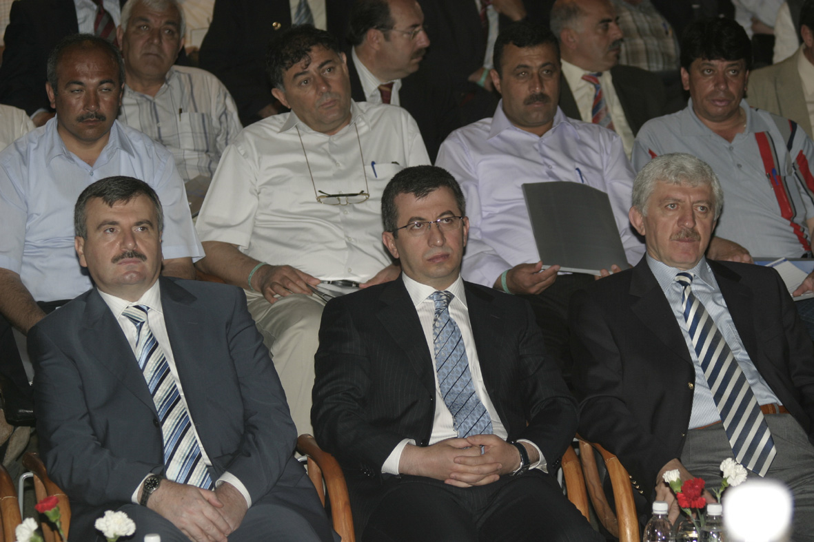 Başkan Akyürek : ' TÜRKİYE'NİN GÜÇLÜ OLMASI YEREL YÖNETİMLERDEN GEÇİYOR