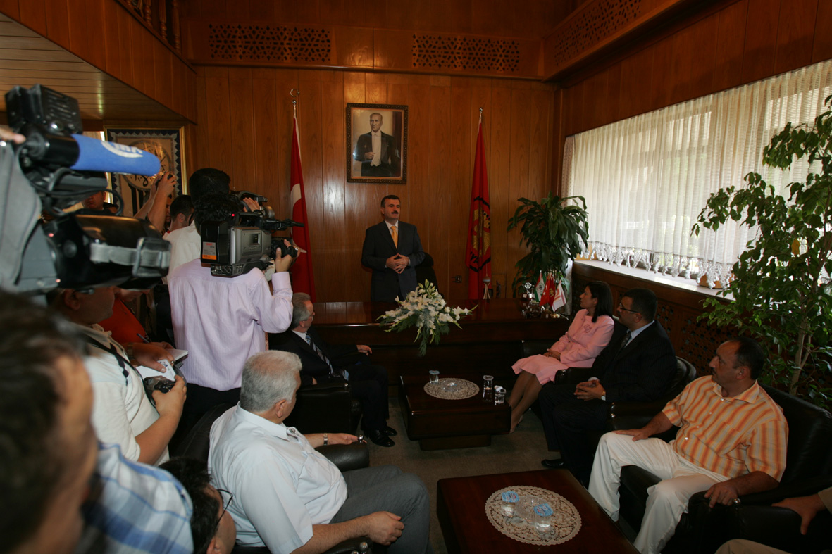 Kimsesizlerin Kimsesi Büyükşehir