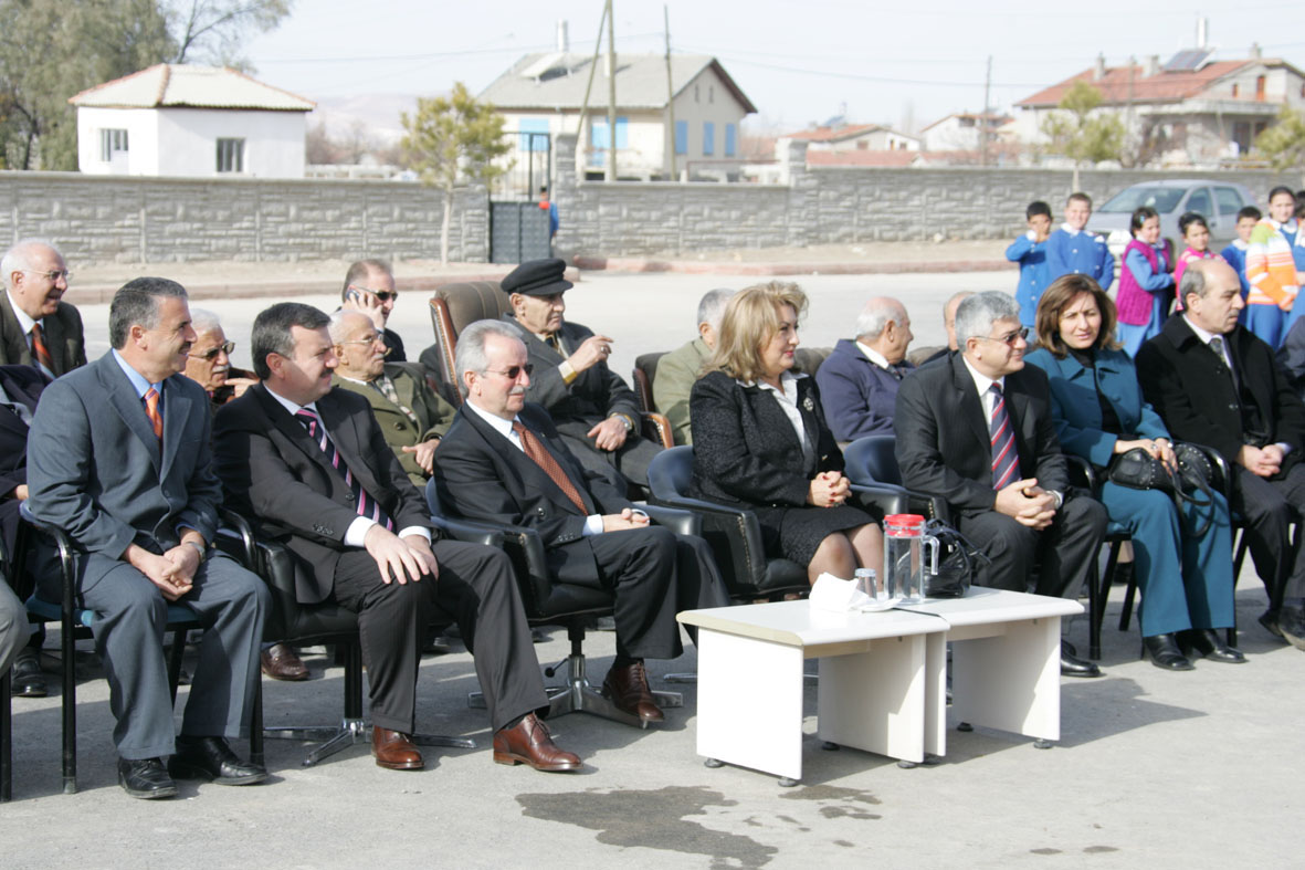 Başkan Akyürek'e Teşekkür Beratı Verildi
