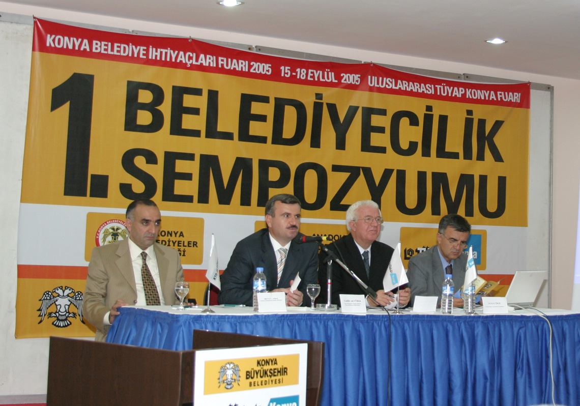 Başkan Akyürek : 'Halka Hizmet Etmeyen Ayakta Kalamaz'
