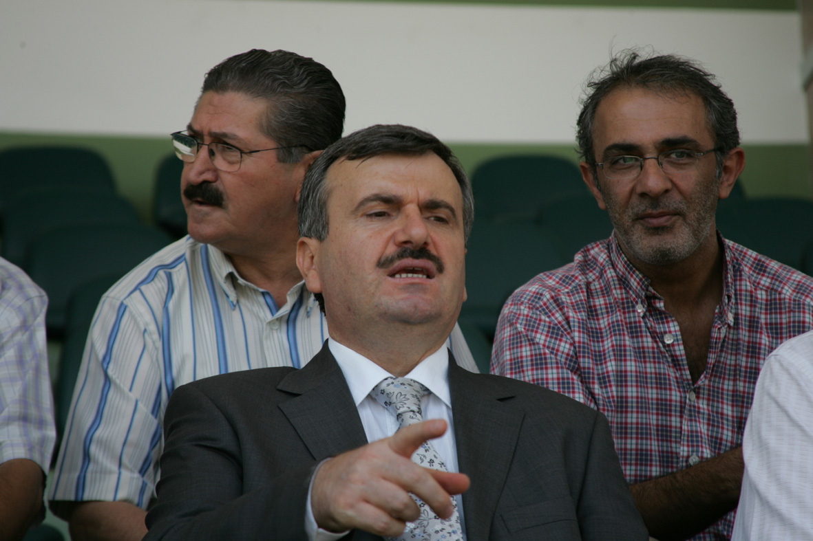 Büyükşehir Atatürk Stadyumu'nu Yeniledi