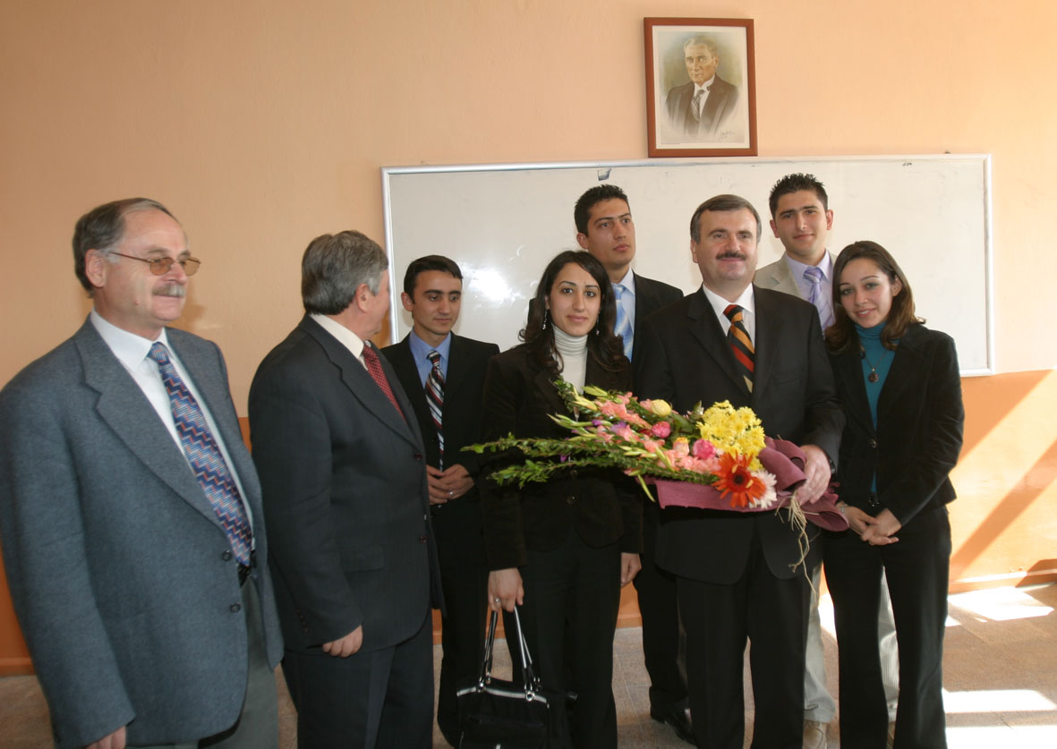 Başkan Akyürek'ten Üniversite Öğrencilerine Belediyecilik Dersi