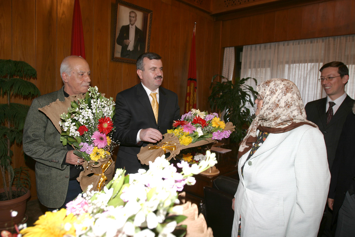Yaşlılardan Başkan Akyürek'e Ziyaret