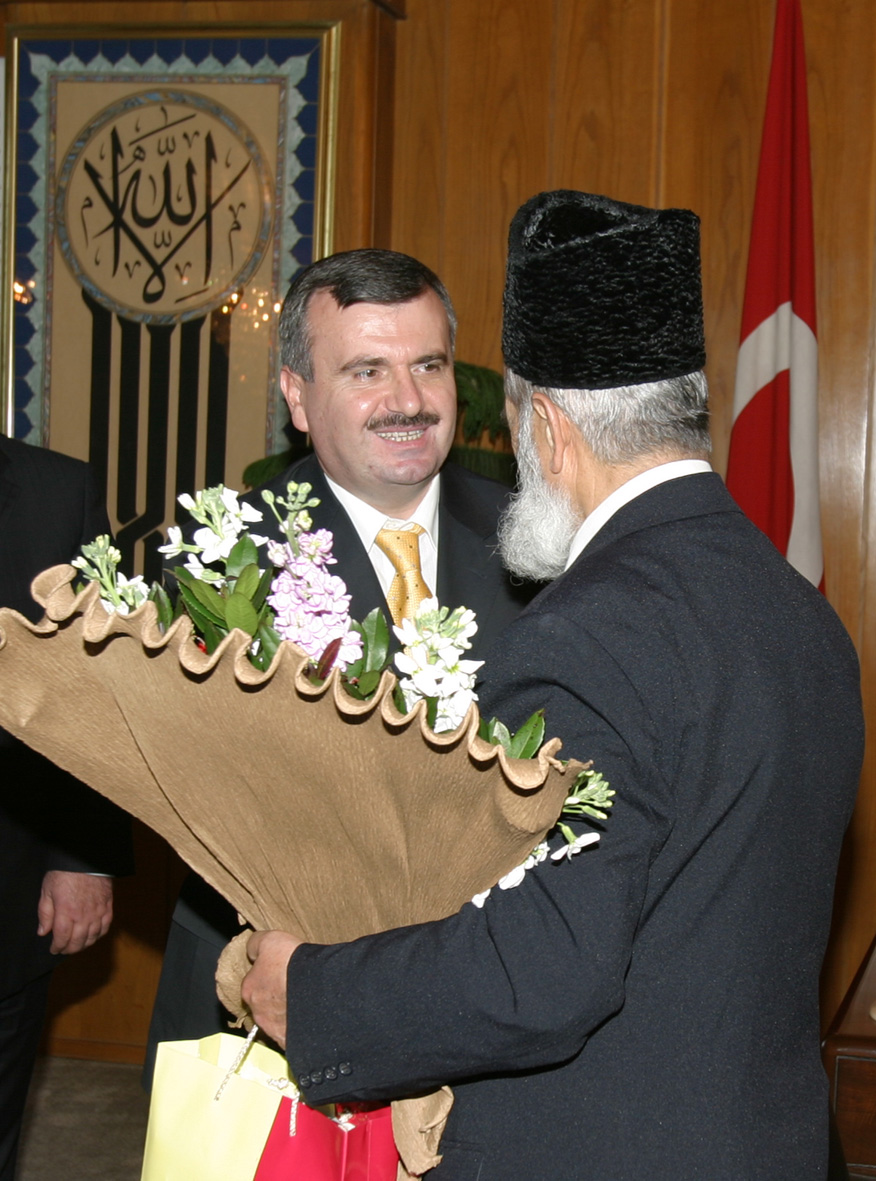 Yaşlılardan Başkan Akyürek'e Ziyaret