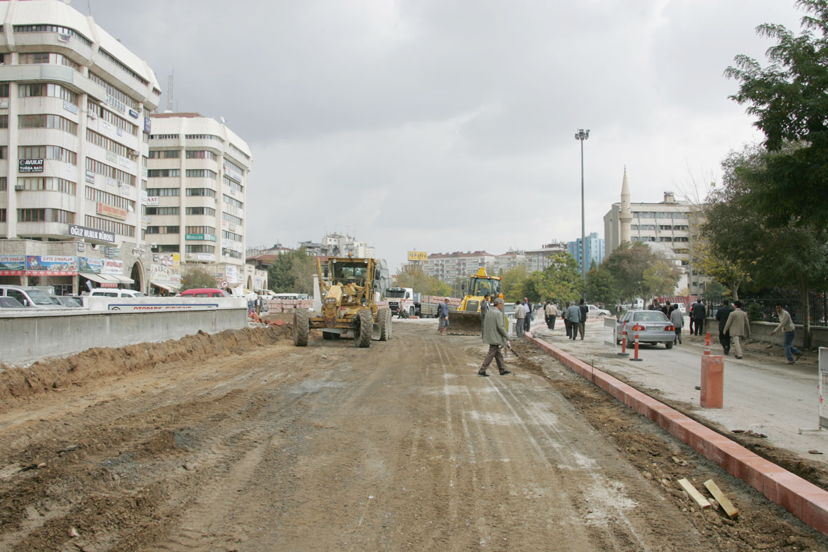 Yeni Kavşak Düzenlemeleri Trafiği Rahatlatıyor