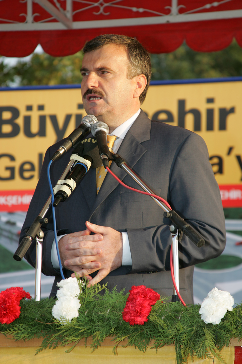 Aydınlıkevler Altgeçidi'nin Temeli Atıldı