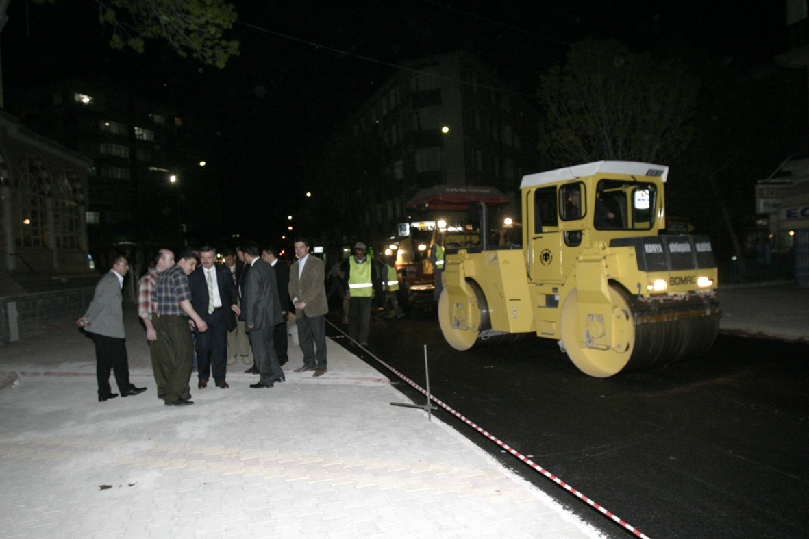 Büyükşehir Gece-Gündüz Çalışıyor
