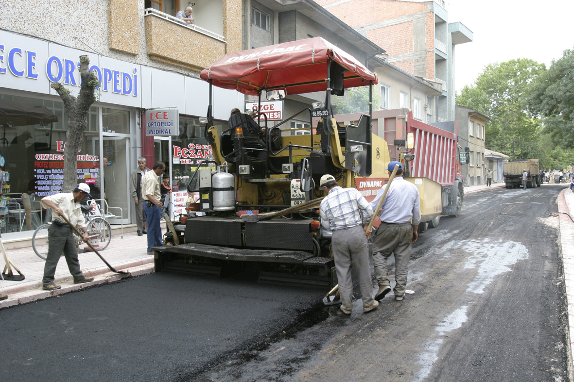 Konya'nın En İşlek Caddesi Yenileniyor