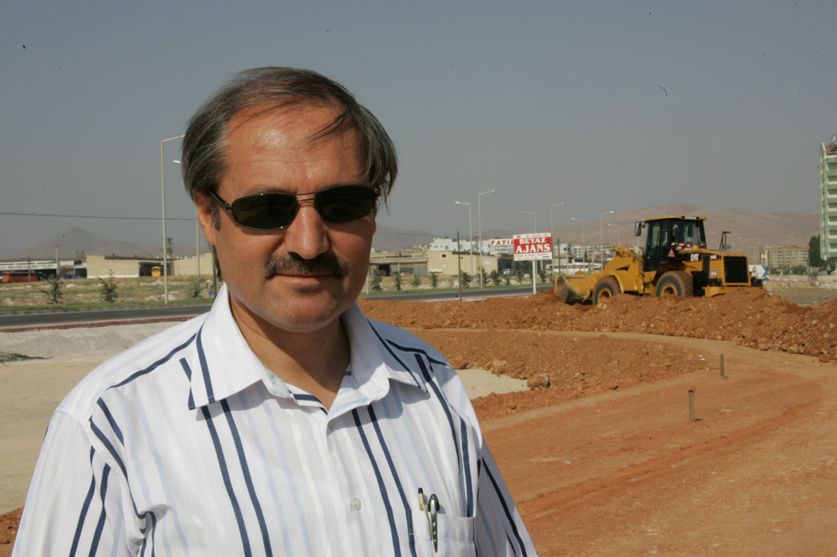 Sadık Ahmet Caddesine Kavşak Yapılıyor