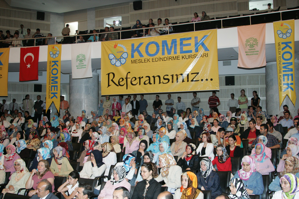 Geliştirme-Uyum ve Meslek Edindirme Kurslarından 347 Kişi Mezun Oldu