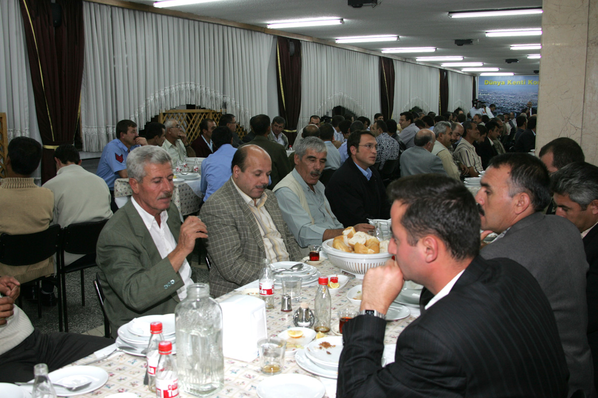 İtfaiye Çalışanları Yemekte Buluştu