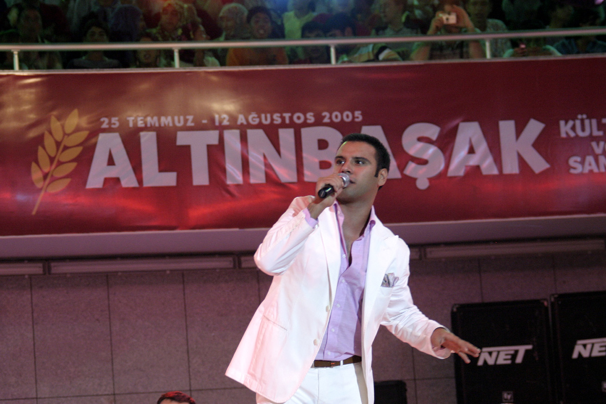 Altınbaşak Festivali Başladı