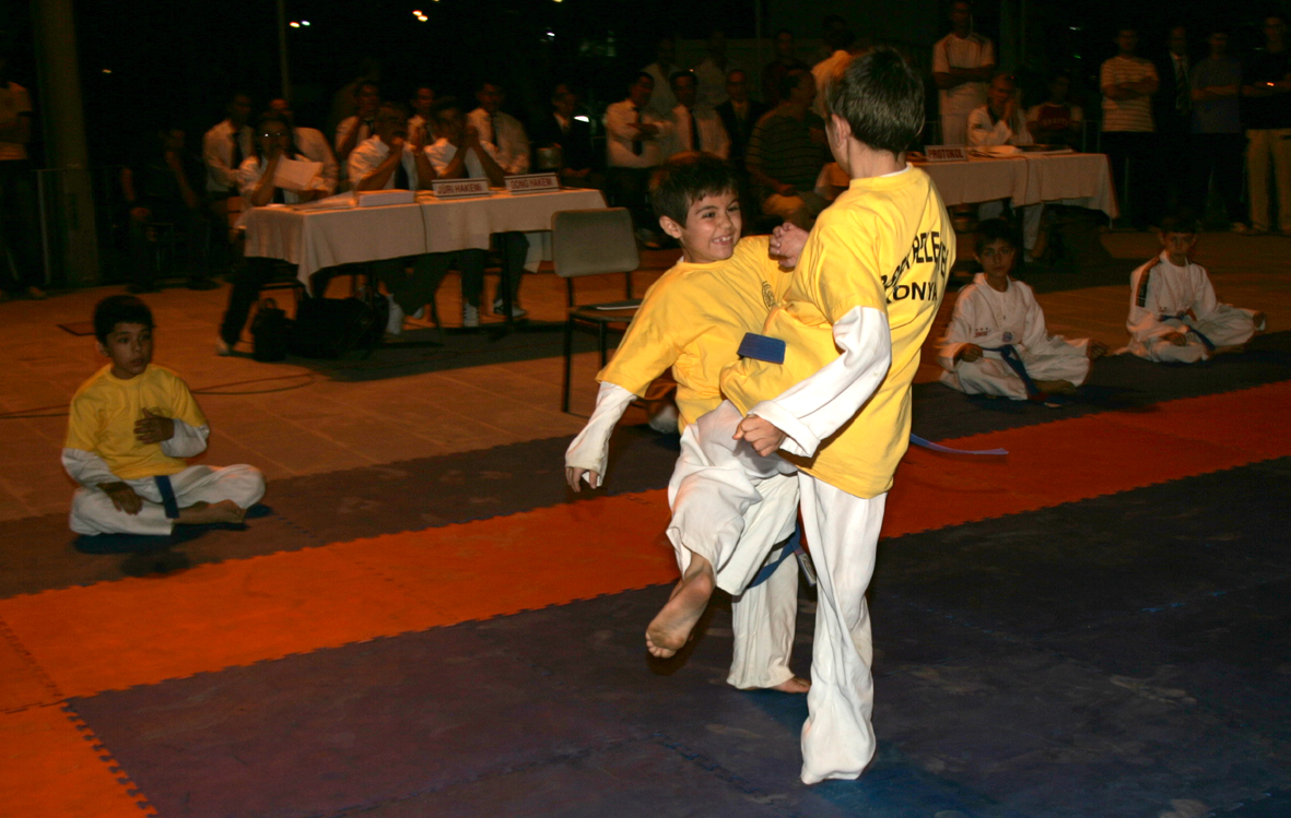 Biberonlu Taekwandocu