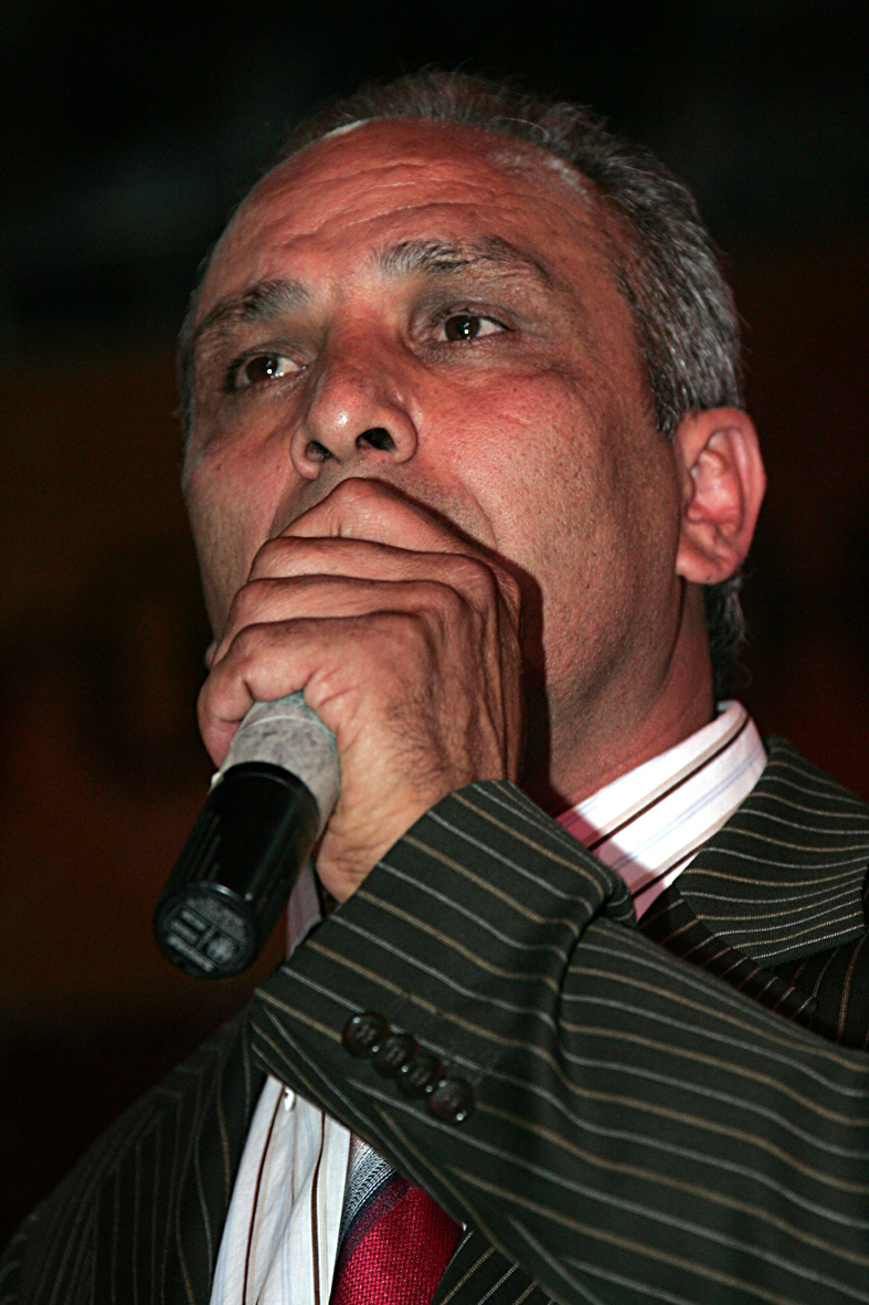 Özcan Deniz'den Muhteşem Konser