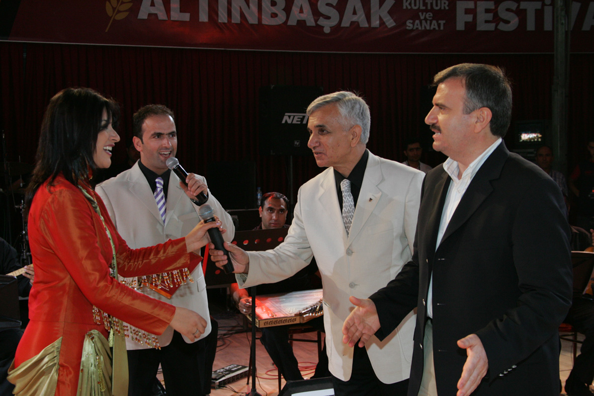 Altıbaşak Festivali Zara Konseriyle Devam Etti