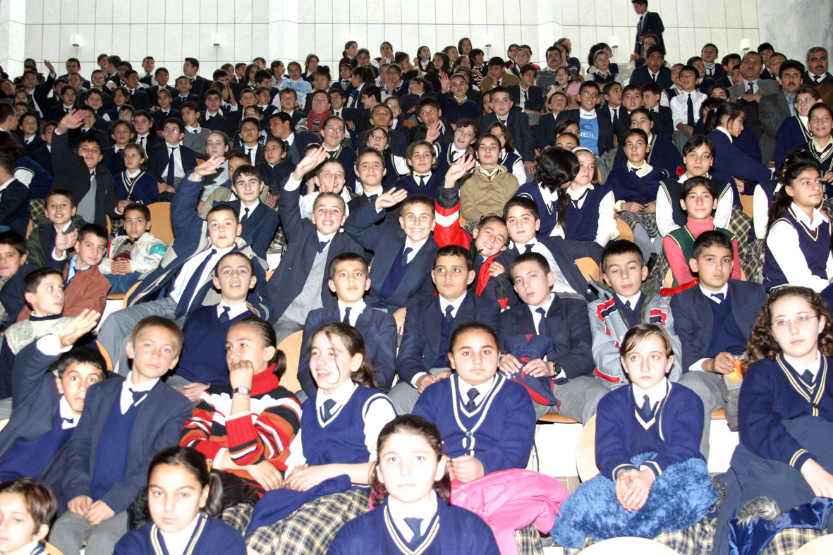Büyükşehir'den 52 Bin Öğrenciye Eğitim Semineri