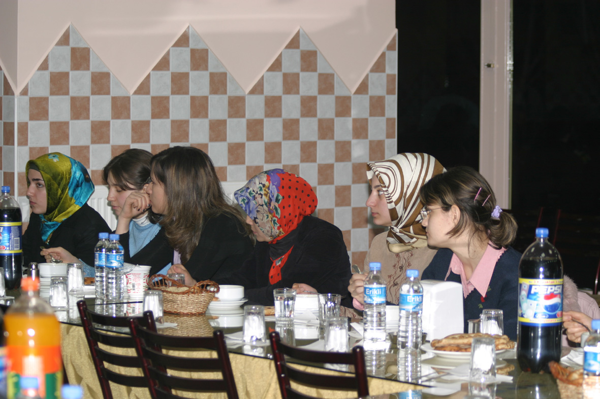 Başkan Akyürek Ankara'da Konyalı Öğrencilerle Buluştu