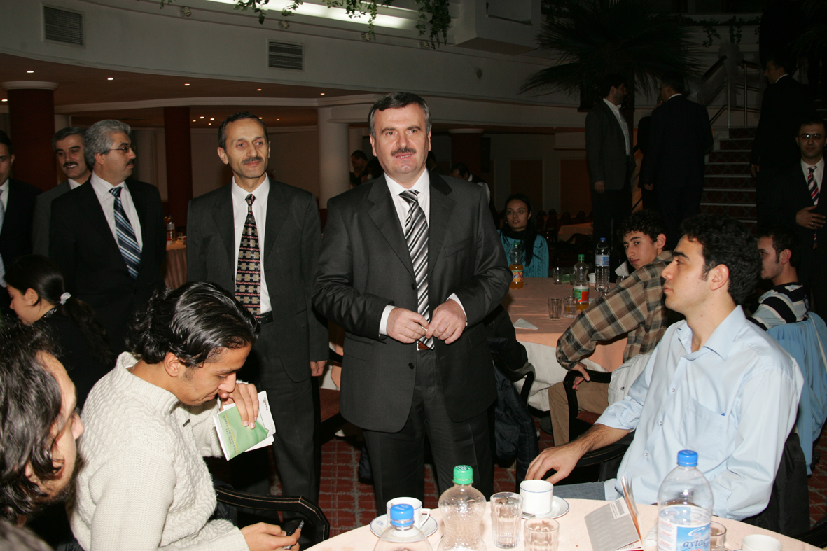 Başkan Akyürek Ankara'da Konyalı Öğrencilerle Buluştu