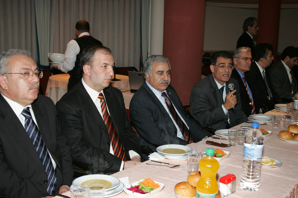Başkan Akyürek Ankara'da Konyalı Öğrencilerle Buluştu
