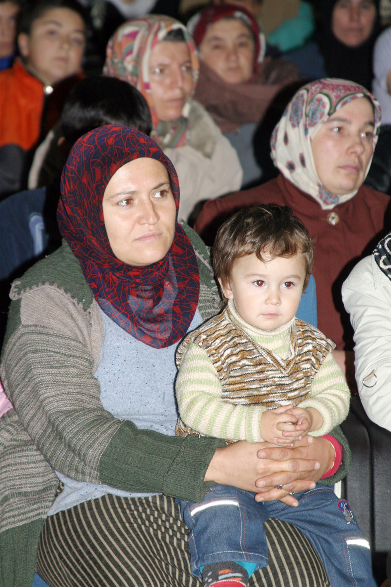 Öğrenciler Ocak-Şubat Ayı Eğitim Yardımlarını Aldı