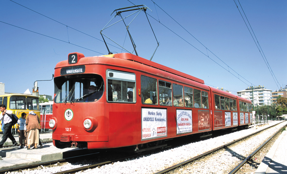 Otogar - Kampus Arası Tramvay Gece Seferleri Başladı