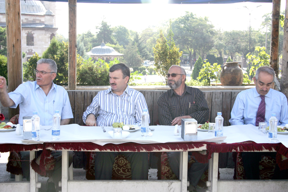 Başkan Akyürek Esnaflarla Bir Araya Geldi