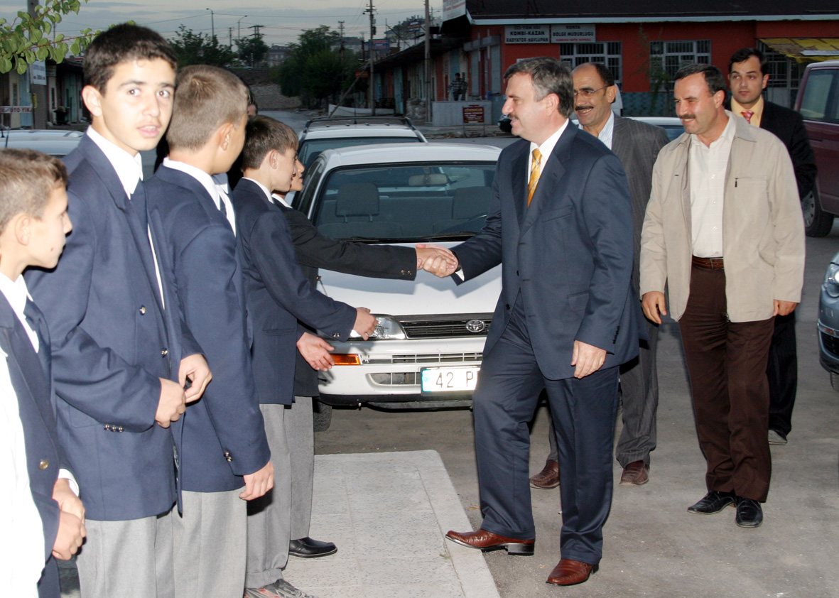 Başkan Akyürek Kimsesiz Çocuklarla İftar Açtı