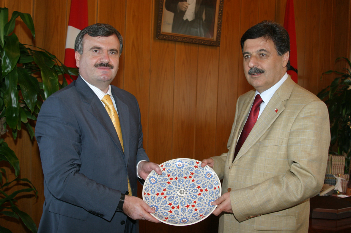 TBMM Başkan Vekili Pakdil, Başkan Akyürek'i Ziyaret Etti