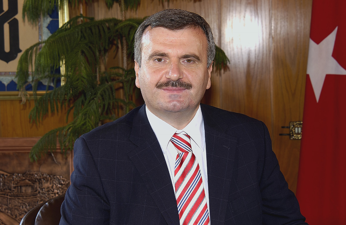 Başkan Tahir Akyürek'in Öğretmenler Günü Mesajı