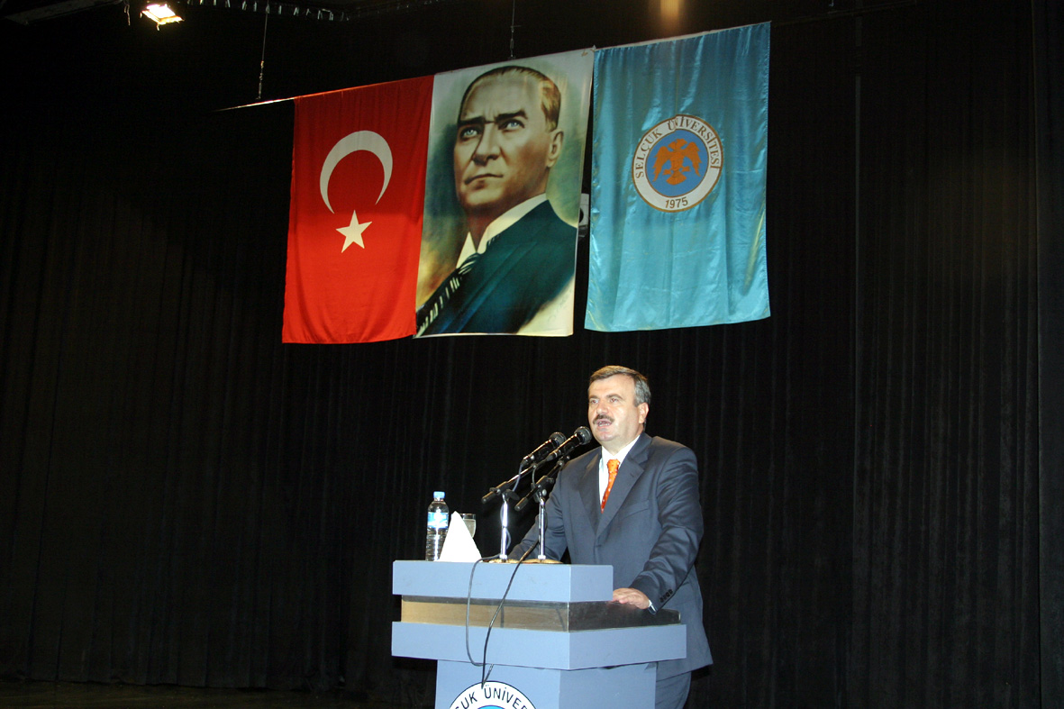 Başkan Akyürek, SÜ Eğitim Öğretim Yılının Açılış Törenine Katıldı