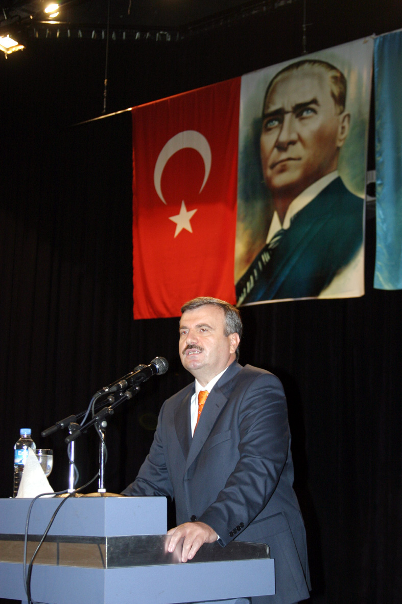 Başkan Akyürek, SÜ Eğitim Öğretim Yılının Açılış Törenine Katıldı