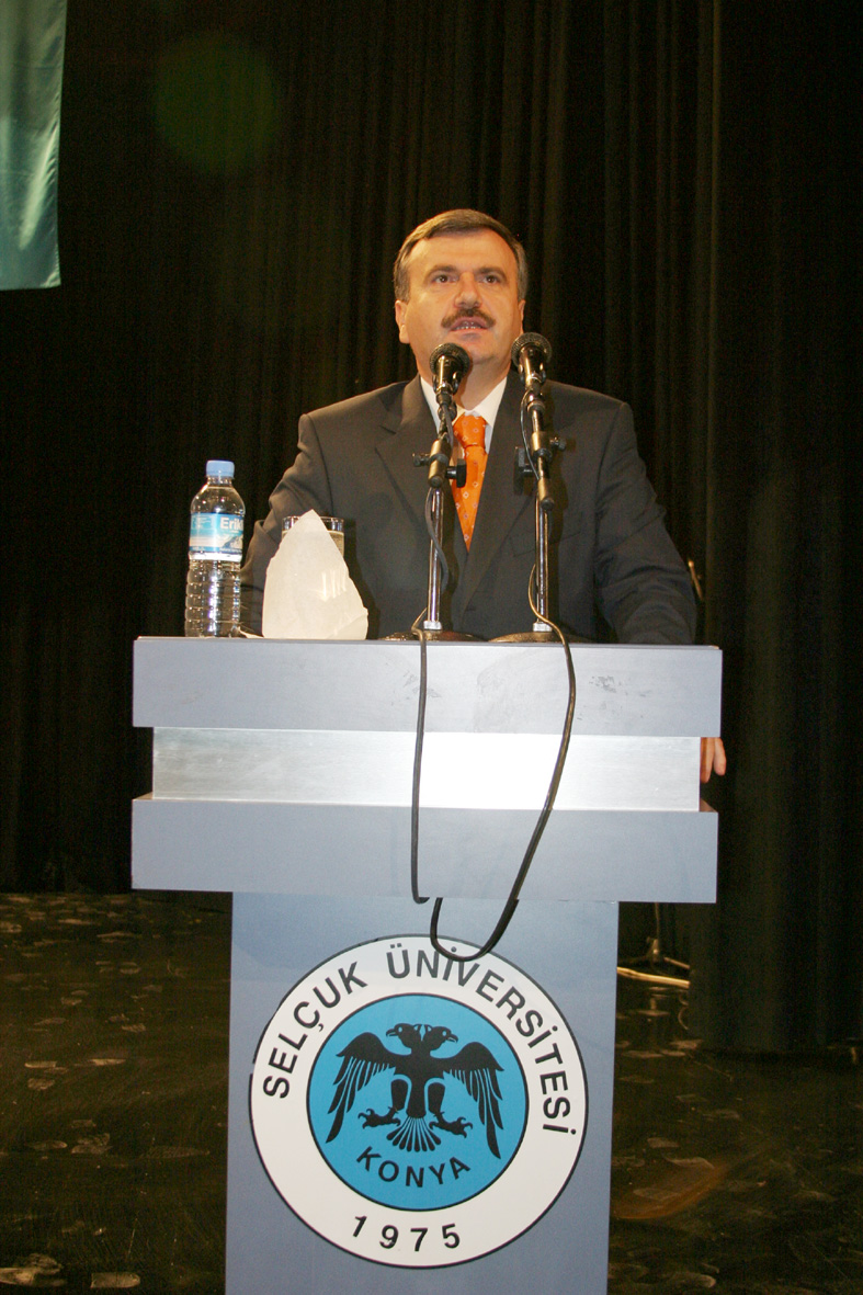 Başkan Akyürek, SÜ Eğitim Öğretim Yılının Açılış Törenine Katıldı
