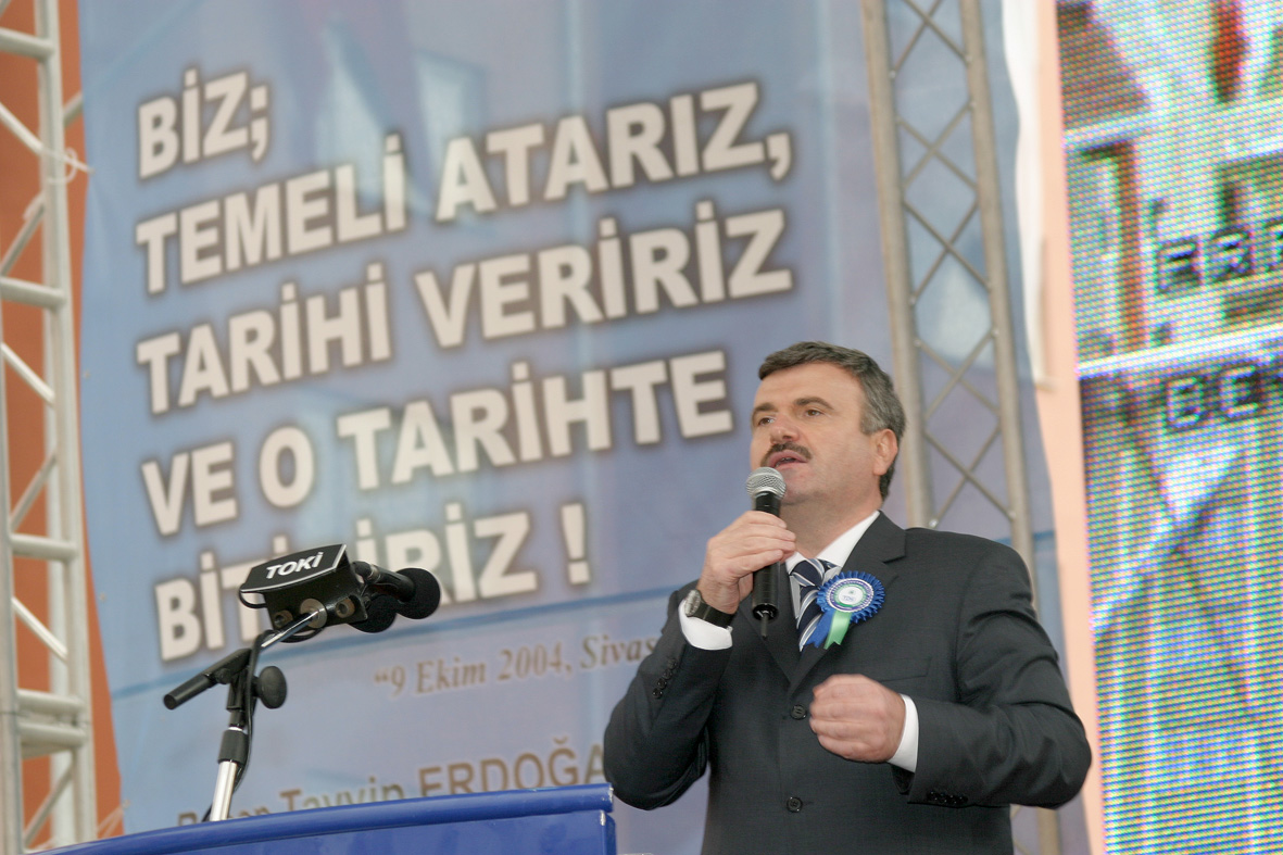 Toki Konutlarının Anahtar Teslimi Yapıldı