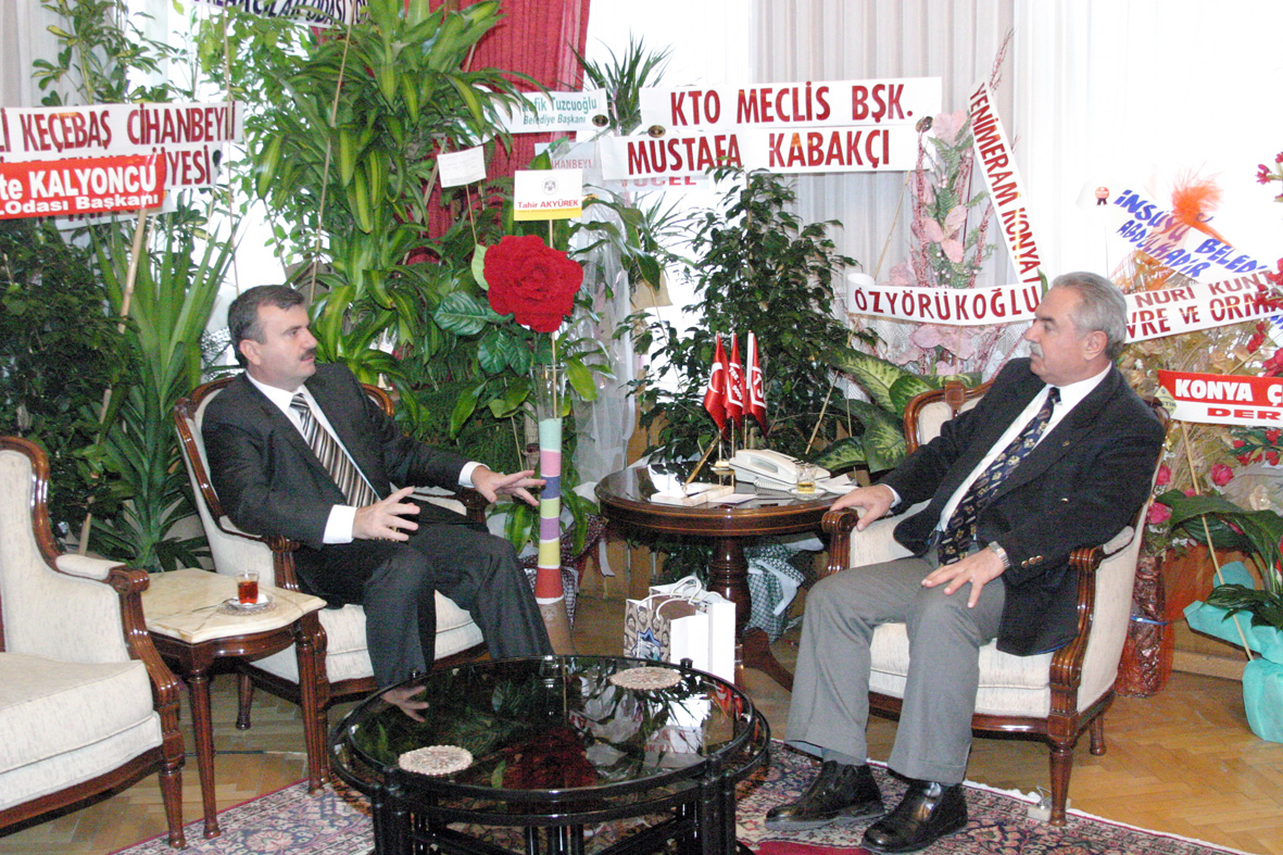 Başkan Akyürek Vali Osmançelebioğlu'nu Ziyaret Etti