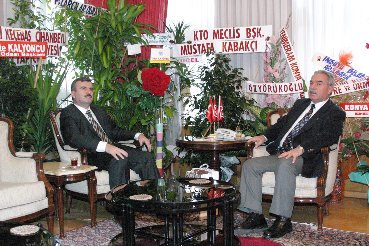 Başkan Akyürek Vali Osmançelebioğlu'nu Ziyaret Etti
