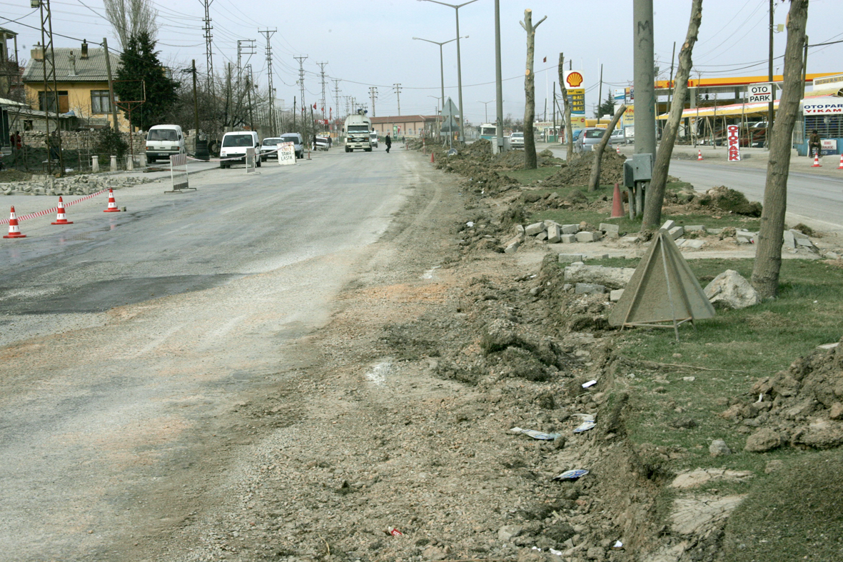Tıp Fakültesi Önünde Örnek Bir Cadde Oluşuyor