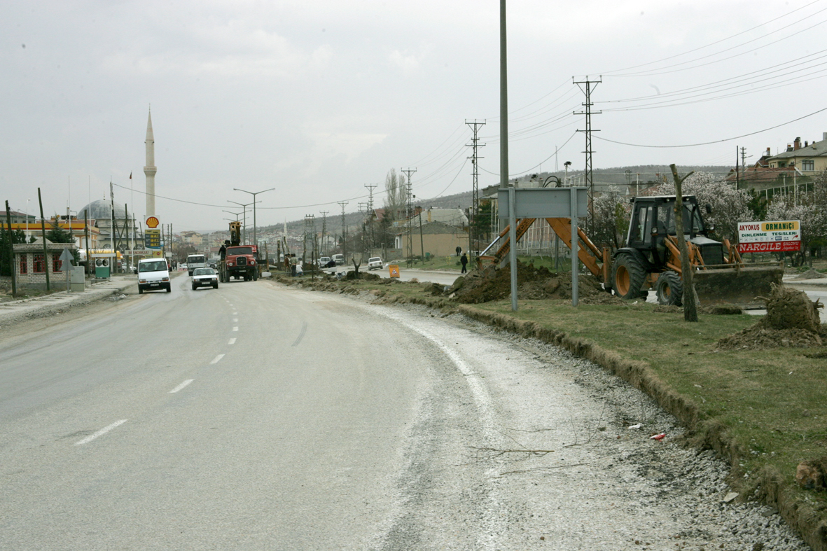 Tıp Fakültesi Önünde Örnek Bir Cadde Oluşuyor