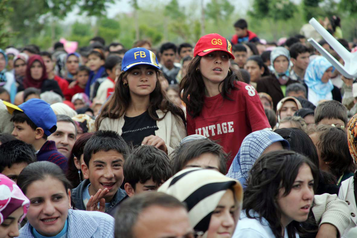 50 Bin Kişi Bir Arada Hıdırellez''i Kutladı