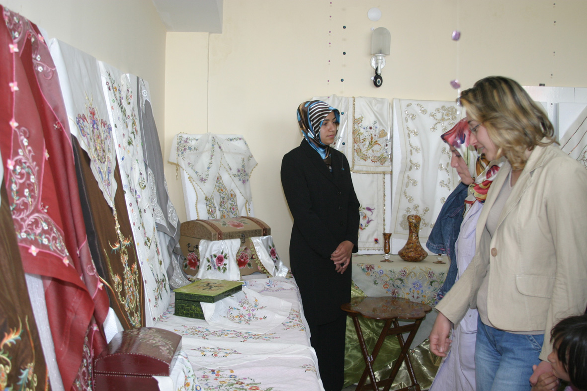 Selahaddin Eyyubi KOMEK''te Yılsonu Sergisi