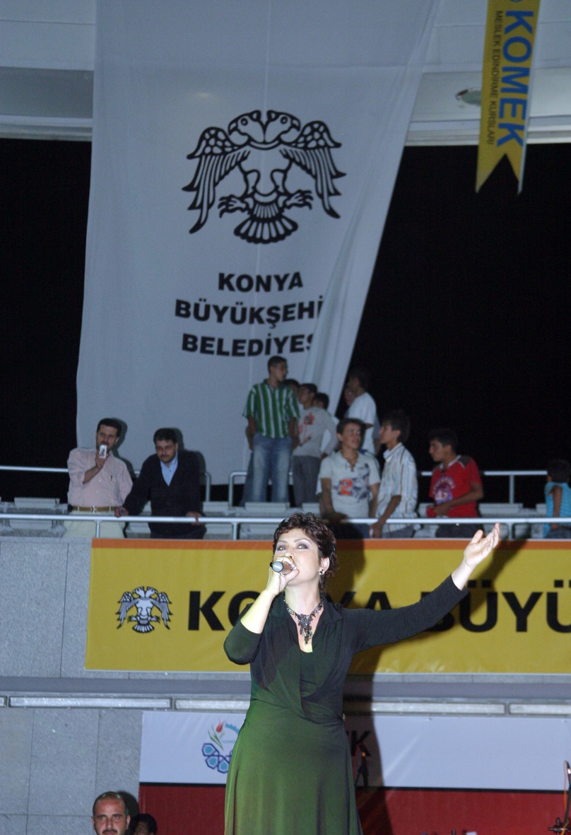 KOMEK Sertifika Töreni ve Şükriye Tutkun Konseri
